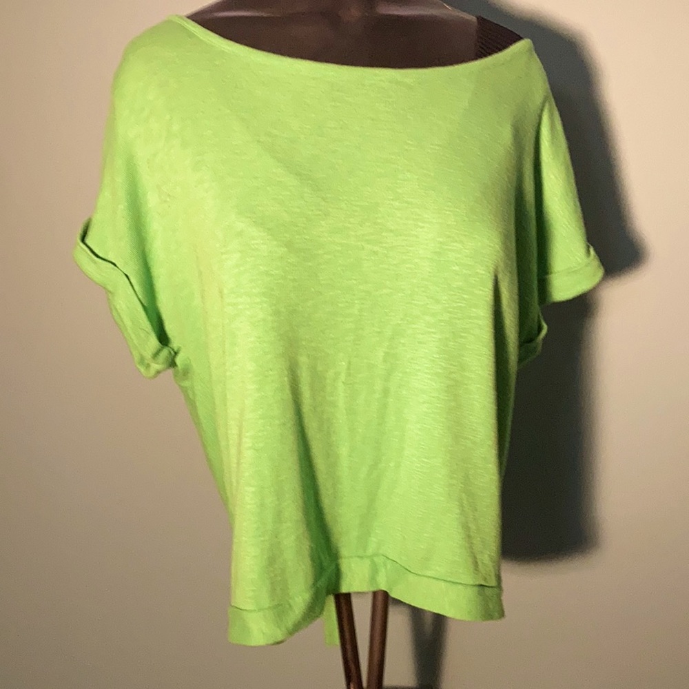 a.n.d Top